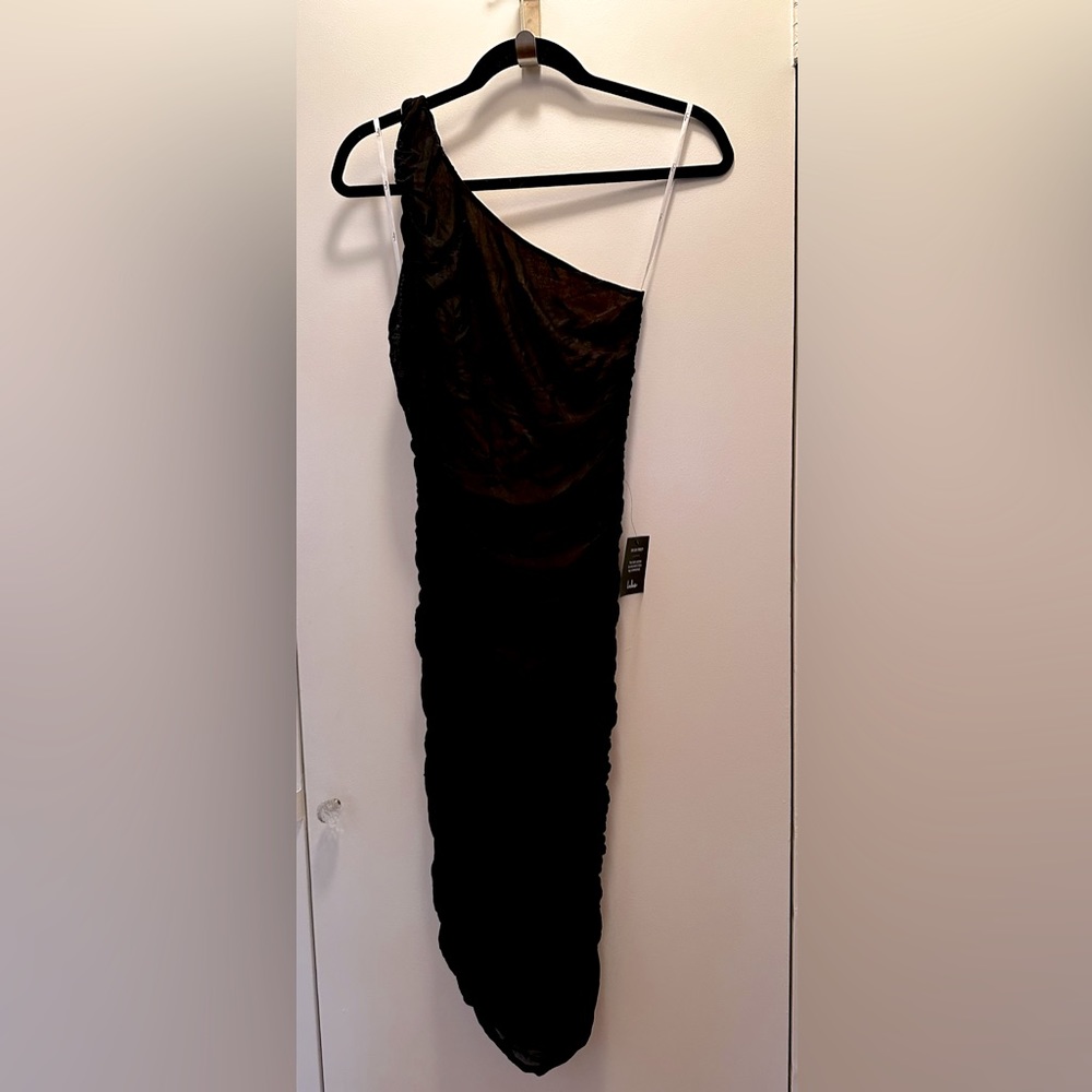 Lulu’s Black One Shoulder Bodycon Dress
